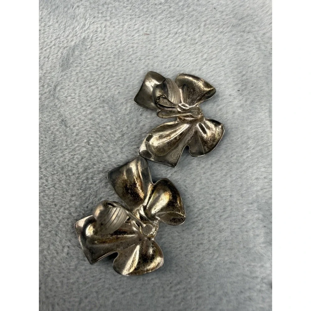 Vintage Silver Tone Bow Brooch Clip On Earrings Set‎